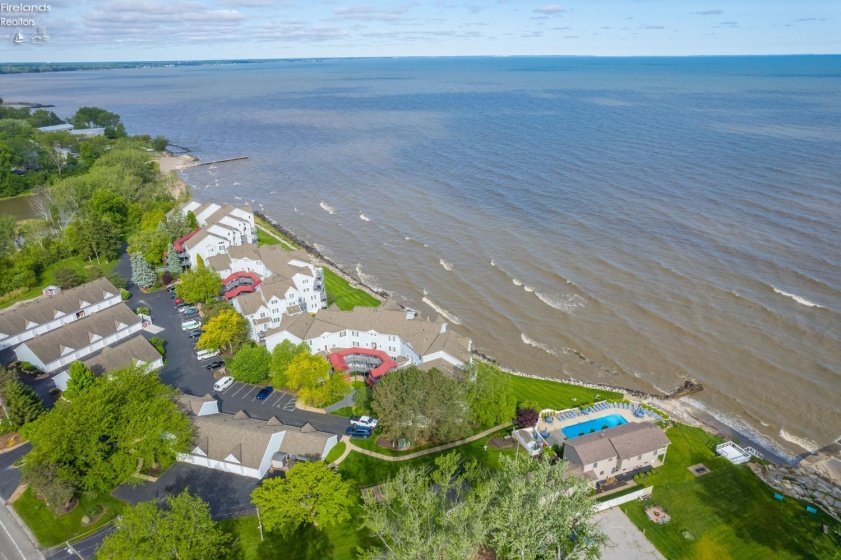 215 Grand Harbour, Vermilion, 44089, 2 Bedrooms Bedrooms, ,2 BathroomsBathrooms,Residential,For Sale,Grand Harbour,20261924