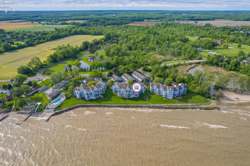 215 Grand Harbour, Vermilion, 44089, 2 Bedrooms Bedrooms, ,2 BathroomsBathrooms,Residential,For Sale,Grand Harbour,20261924