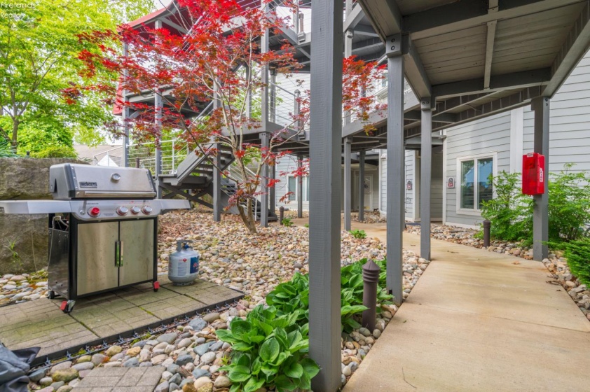 215 Grand Harbour, Vermilion, 44089, 2 Bedrooms Bedrooms, ,2 BathroomsBathrooms,Residential,For Sale,Grand Harbour,20261924