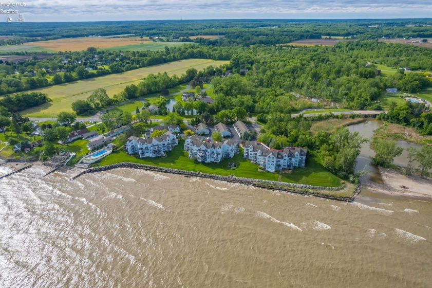 215 Grand Harbour, Vermilion, 44089, 2 Bedrooms Bedrooms, ,2 BathroomsBathrooms,Residential,For Sale,Grand Harbour,20261924