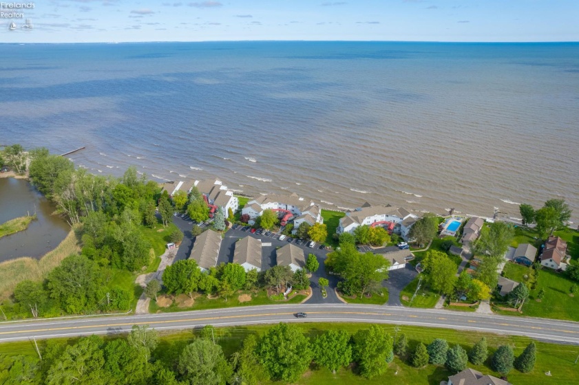 215 Grand Harbour, Vermilion, 44089, 2 Bedrooms Bedrooms, ,2 BathroomsBathrooms,Residential,For Sale,Grand Harbour,20261924
