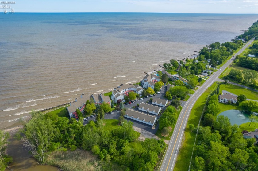 215 Grand Harbour, Vermilion, 44089, 2 Bedrooms Bedrooms, ,2 BathroomsBathrooms,Residential,For Sale,Grand Harbour,20261924