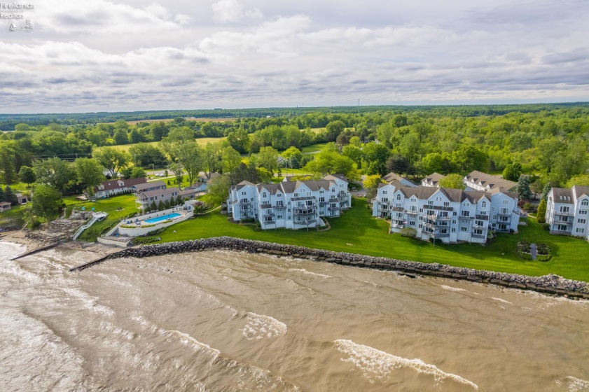 215 Grand Harbour, Vermilion, 44089, 2 Bedrooms Bedrooms, ,2 BathroomsBathrooms,Residential,For Sale,Grand Harbour,20261924