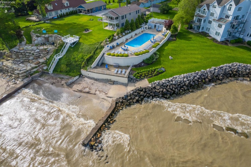215 Grand Harbour, Vermilion, 44089, 2 Bedrooms Bedrooms, ,2 BathroomsBathrooms,Residential,For Sale,Grand Harbour,20261924