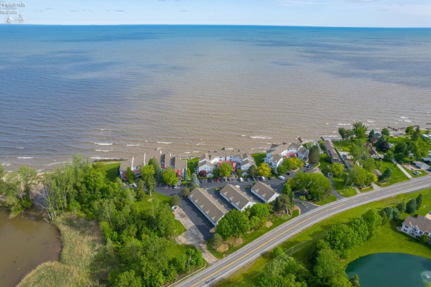 215 Grand Harbour, Vermilion, 44089, 2 Bedrooms Bedrooms, ,2 BathroomsBathrooms,Residential,For Sale,Grand Harbour,20261924