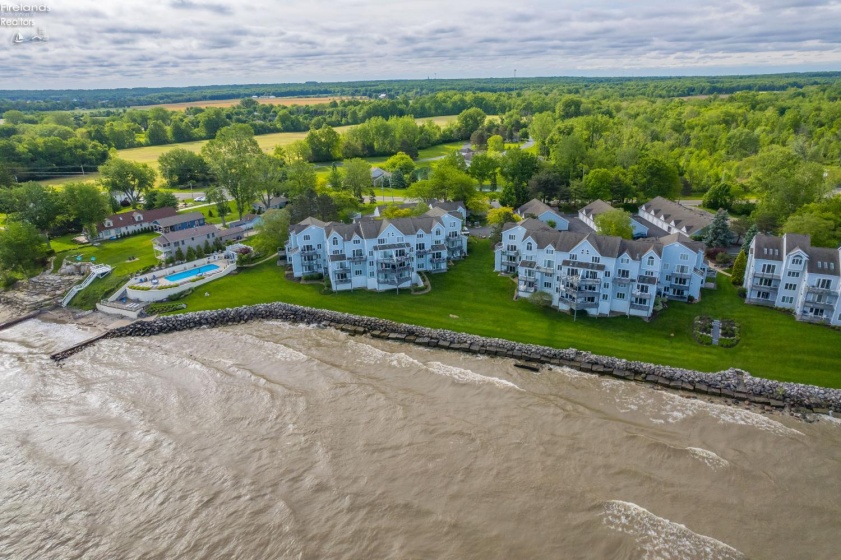 215 Grand Harbour, Vermilion, 44089, 2 Bedrooms Bedrooms, ,2 BathroomsBathrooms,Residential,For Sale,Grand Harbour,20261924
