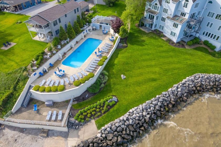 215 Grand Harbour, Vermilion, 44089, 2 Bedrooms Bedrooms, ,2 BathroomsBathrooms,Residential,For Sale,Grand Harbour,20261924