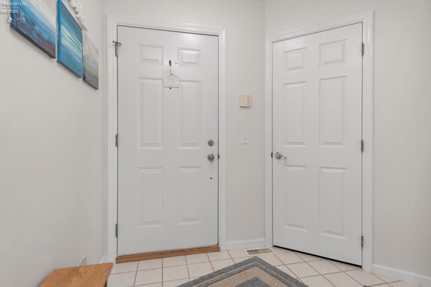 215 Grand Harbour, Vermilion, 44089, 2 Bedrooms Bedrooms, ,2 BathroomsBathrooms,Residential,For Sale,Grand Harbour,20261924