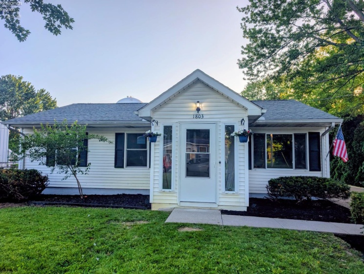 1803 Putnam Street, Sandusky, 44870, 3 Bedrooms Bedrooms, ,1 BathroomBathrooms,Residential,For Sale,Putnam,20261926