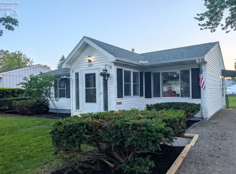 1803 Putnam Street, Sandusky, 44870, 3 Bedrooms Bedrooms, ,1 BathroomBathrooms,Residential,For Sale,Putnam,20261926