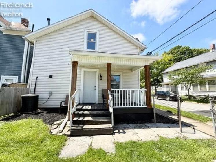 806 Decatur Street, Sandusky, 44870, 3 Bedrooms Bedrooms, ,2 BathroomsBathrooms,Residential,For Sale,Decatur,20261918