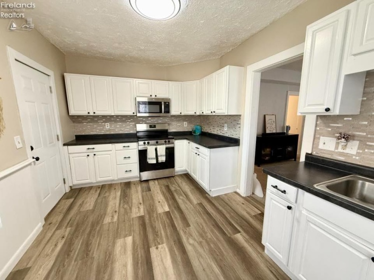 806 Decatur Street, Sandusky, 44870, 3 Bedrooms Bedrooms, ,2 BathroomsBathrooms,Residential,For Sale,Decatur,20261918