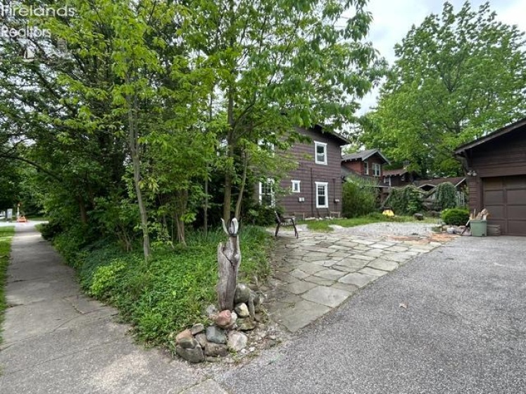 13067 Cedar Road, Other, 44118, 5 Bedrooms Bedrooms, ,2 BathroomsBathrooms,Residential,For Sale,Cedar,20261935