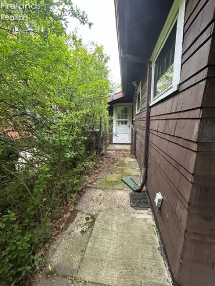 13067 Cedar Road, Other, 44118, 5 Bedrooms Bedrooms, ,2 BathroomsBathrooms,Residential,For Sale,Cedar,20261935