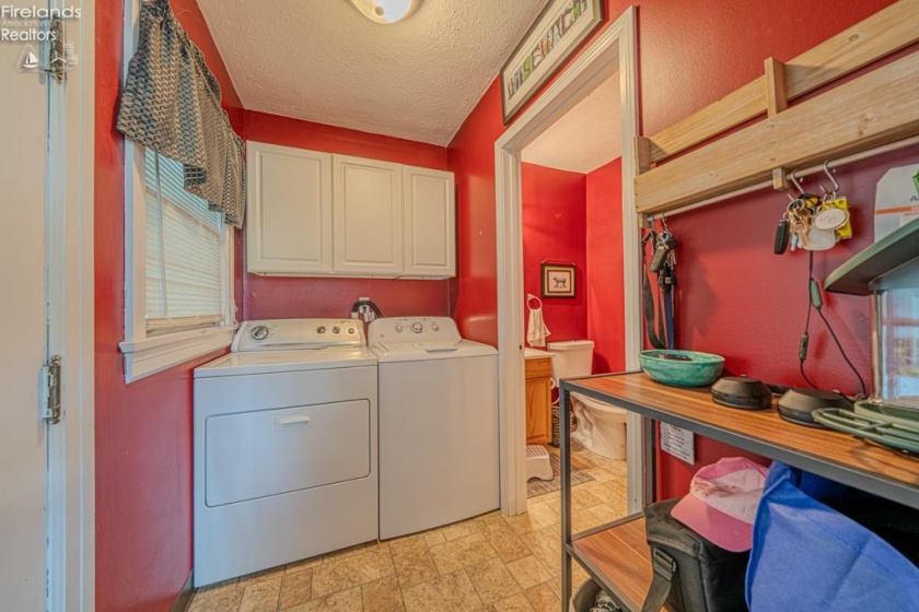 541 Fourth Street, Fremont, 43420, 2 Bedrooms Bedrooms, ,2 BathroomsBathrooms,Residential,For Sale,Fourth,20261921