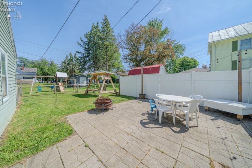 541 Fourth Street, Fremont, 43420, 2 Bedrooms Bedrooms, ,2 BathroomsBathrooms,Residential,For Sale,Fourth,20261921