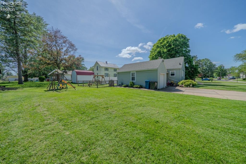 541 Fourth Street, Fremont, 43420, 2 Bedrooms Bedrooms, ,2 BathroomsBathrooms,Residential,For Sale,Fourth,20261921