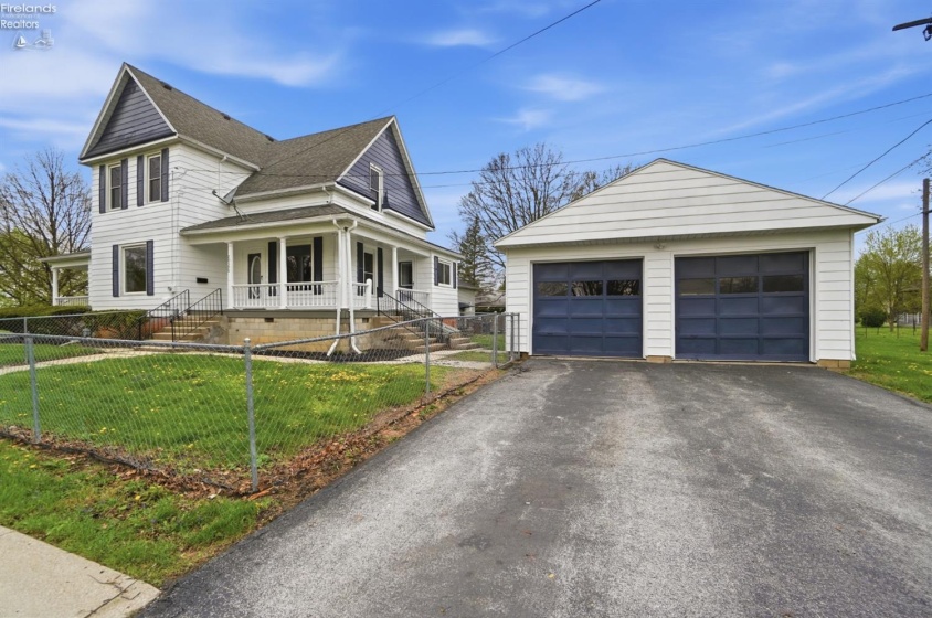 20390 Locust Street, Weston, 43569, 4 Bedrooms Bedrooms, ,2 BathroomsBathrooms,Residential,For Sale,Locust,20261326