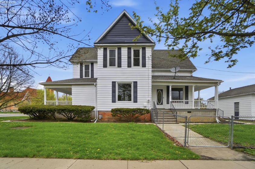 20390 Locust Street, Weston, 43569, 4 Bedrooms Bedrooms, ,2 BathroomsBathrooms,Residential,For Sale,Locust,20261326