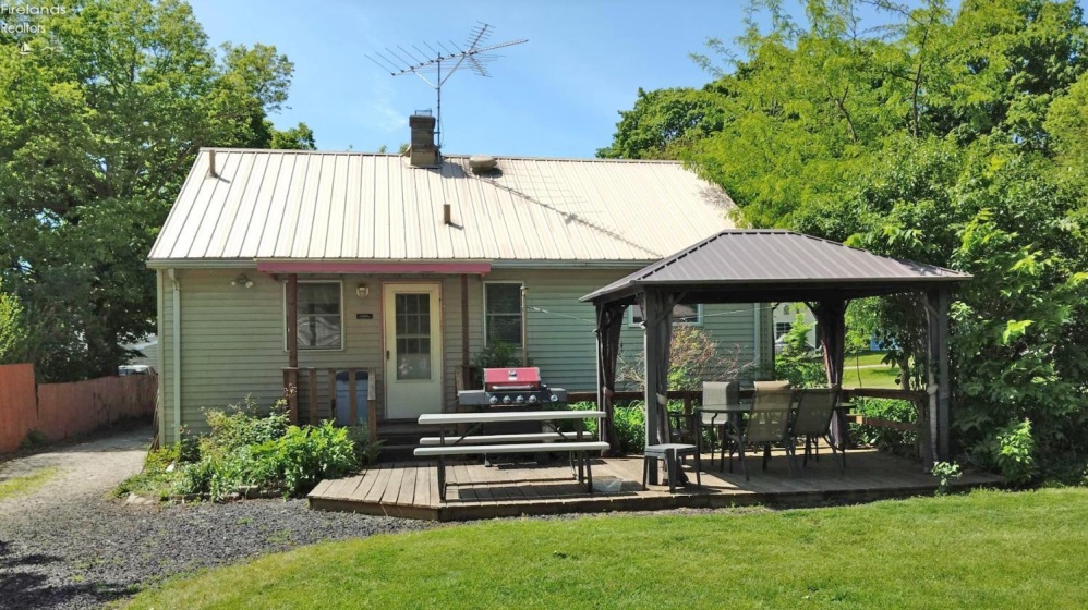 136 Sunset Drive, Kelleys Island, 43438, 2 Bedrooms Bedrooms, ,1 BathroomBathrooms,Residential,For Sale,Sunset Drive,20261939