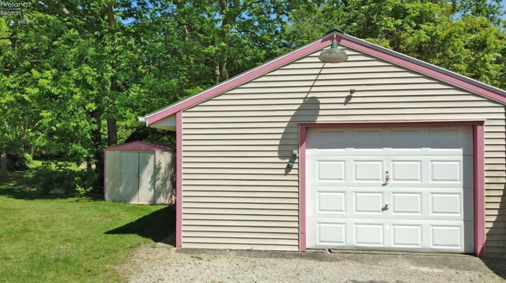 136 Sunset Drive, Kelleys Island, 43438, 2 Bedrooms Bedrooms, ,1 BathroomBathrooms,Residential,For Sale,Sunset Drive,20261939