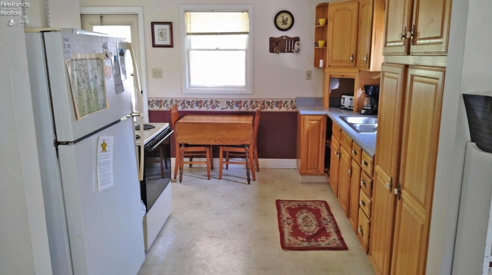 136 Sunset Drive, Kelleys Island, 43438, 2 Bedrooms Bedrooms, ,1 BathroomBathrooms,Residential,For Sale,Sunset Drive,20261939