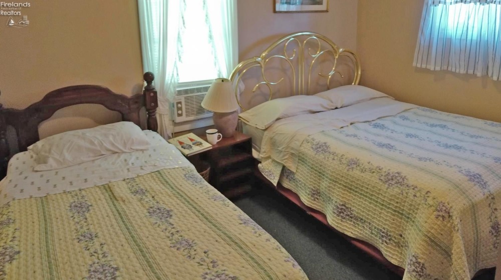 136 Sunset Drive, Kelleys Island, 43438, 2 Bedrooms Bedrooms, ,1 BathroomBathrooms,Residential,For Sale,Sunset Drive,20261939