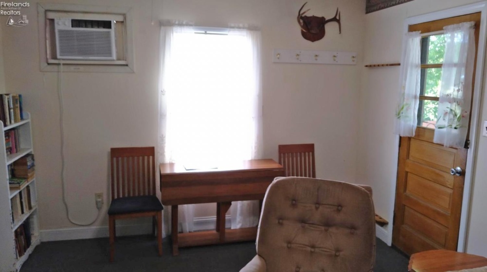 136 Sunset Drive, Kelleys Island, 43438, 2 Bedrooms Bedrooms, ,1 BathroomBathrooms,Residential,For Sale,Sunset Drive,20261939