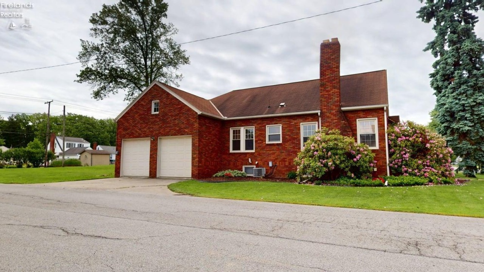 703 Myrtle Avenue, Willard, 44890, 3 Bedrooms Bedrooms, ,1 BathroomBathrooms,Residential,For Sale,Myrtle,20261944