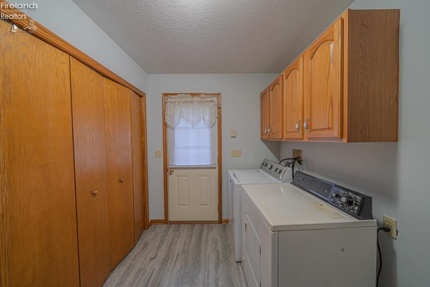 124 Walter Street, Bellevue, 44811, 4 Bedrooms Bedrooms, ,2 BathroomsBathrooms,Residential,For Sale,Walter,20261861