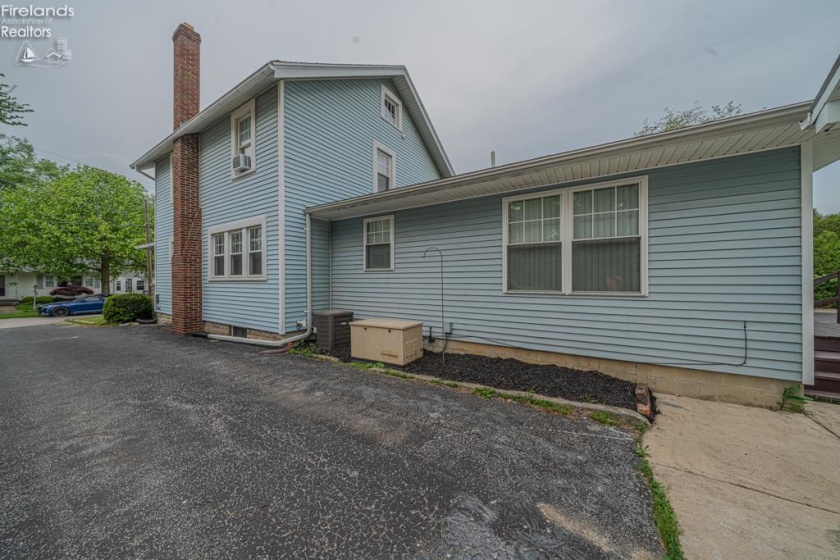 124 Walter Street, Bellevue, 44811, 4 Bedrooms Bedrooms, ,2 BathroomsBathrooms,Residential,For Sale,Walter,20261861