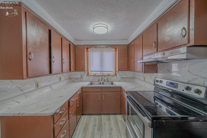124 Walter Street, Bellevue, 44811, 4 Bedrooms Bedrooms, ,2 BathroomsBathrooms,Residential,For Sale,Walter,20261861