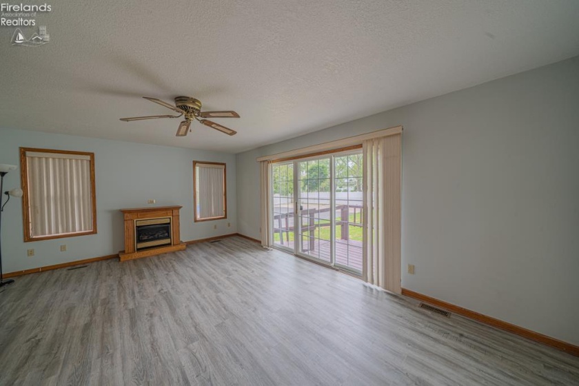 124 Walter Street, Bellevue, 44811, 4 Bedrooms Bedrooms, ,2 BathroomsBathrooms,Residential,For Sale,Walter,20261861