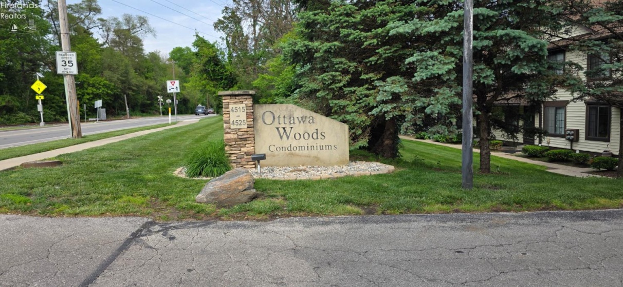4515 Bancroft Street, Toledo, 43615, 2 Bedrooms Bedrooms, ,2 BathroomsBathrooms,Residential,For Sale,Bancroft,20261925