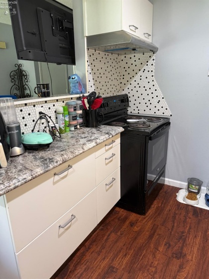 4515 Bancroft Street, Toledo, 43615, 2 Bedrooms Bedrooms, ,2 BathroomsBathrooms,Residential,For Sale,Bancroft,20261925