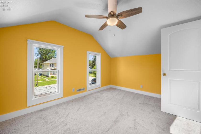 518 3rd Street, Port Clinton, 43452, 3 Bedrooms Bedrooms, ,1 BathroomBathrooms,Residential,For Sale,3rd,20261862