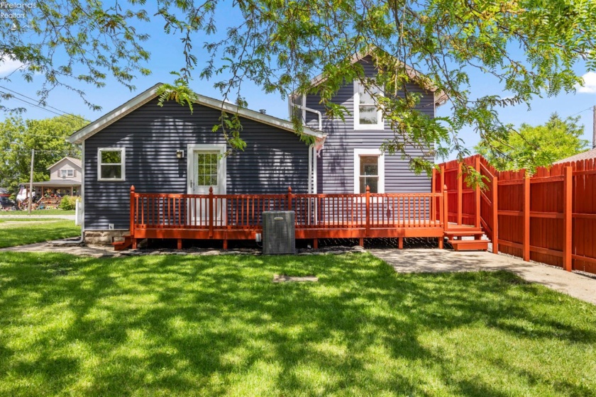 518 3rd Street, Port Clinton, 43452, 3 Bedrooms Bedrooms, ,1 BathroomBathrooms,Residential,For Sale,3rd,20261862