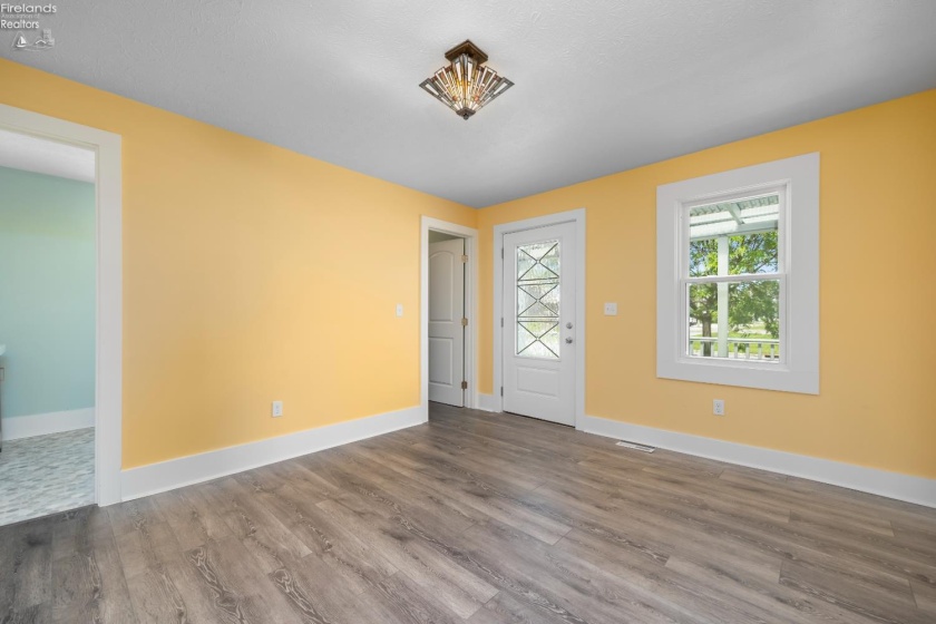 518 3rd Street, Port Clinton, 43452, 3 Bedrooms Bedrooms, ,1 BathroomBathrooms,Residential,For Sale,3rd,20261862