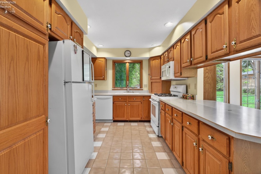 1057 Mifflin Avenue, Ashland, 44805, 3 Bedrooms Bedrooms, ,3 BathroomsBathrooms,Residential,For Sale,Mifflin,20261967