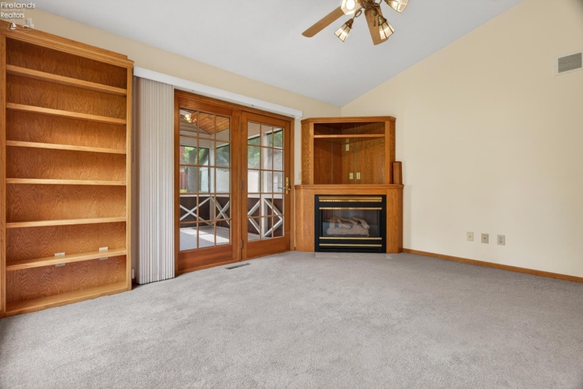 1057 Mifflin Avenue, Ashland, 44805, 3 Bedrooms Bedrooms, ,3 BathroomsBathrooms,Residential,For Sale,Mifflin,20261967