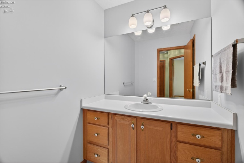 1057 Mifflin Avenue, Ashland, 44805, 3 Bedrooms Bedrooms, ,3 BathroomsBathrooms,Residential,For Sale,Mifflin,20261967