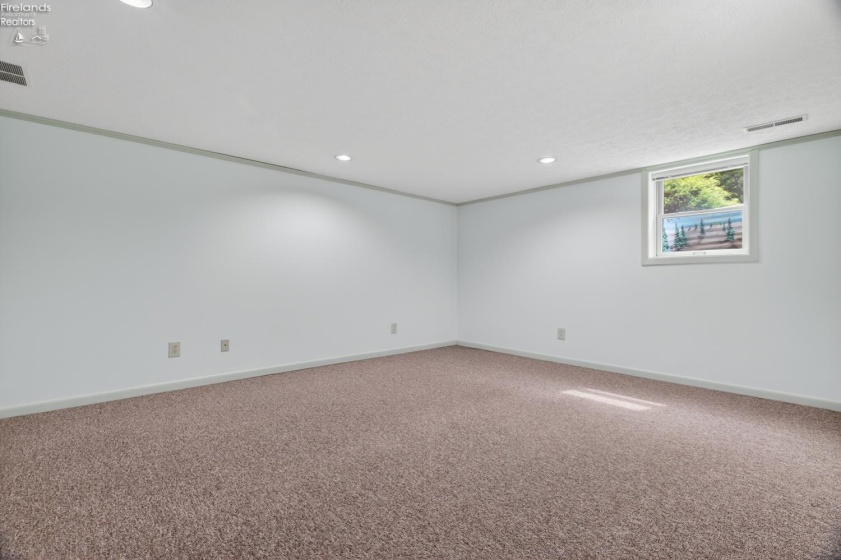 1057 Mifflin Avenue, Ashland, 44805, 3 Bedrooms Bedrooms, ,3 BathroomsBathrooms,Residential,For Sale,Mifflin,20261967