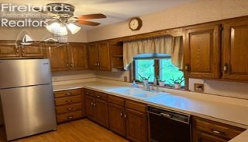 34 Lindsay Avenue, Tiffin, 44883, 3 Bedrooms Bedrooms, ,2 BathroomsBathrooms,Residential,For Sale,Lindsay Avenue,20261214