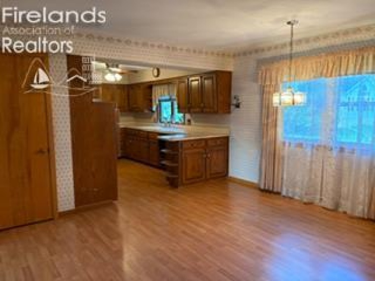 34 Lindsay Avenue, Tiffin, 44883, 3 Bedrooms Bedrooms, ,2 BathroomsBathrooms,Residential,For Sale,Lindsay Avenue,20261214