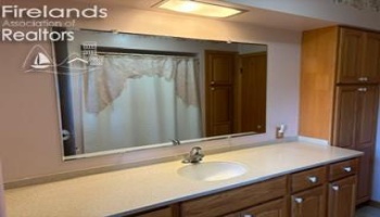 34 Lindsay Avenue, Tiffin, 44883, 3 Bedrooms Bedrooms, ,2 BathroomsBathrooms,Residential,For Sale,Lindsay Avenue,20261214
