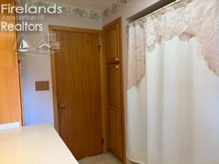 34 Lindsay Avenue, Tiffin, 44883, 3 Bedrooms Bedrooms, ,2 BathroomsBathrooms,Residential,For Sale,Lindsay Avenue,20261214