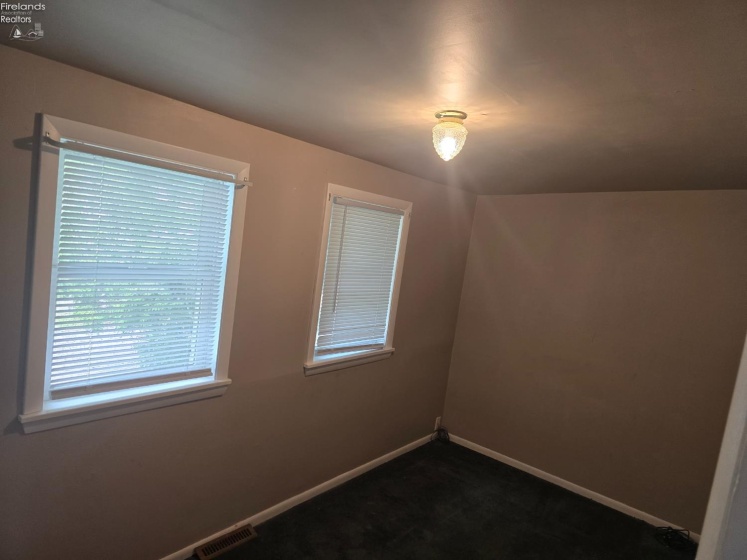 814 Ogontz Street, Sandusky, 44870, 2 Bedrooms Bedrooms, ,1 BathroomBathrooms,Residential,For Sale,Ogontz,20261961