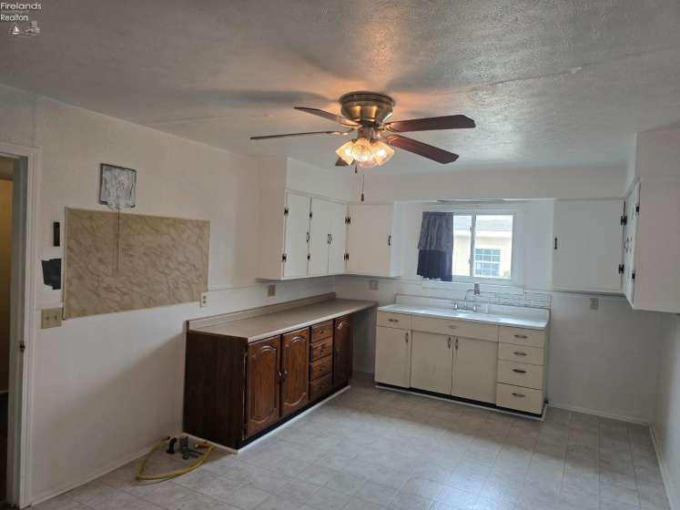 814 Ogontz Street, Sandusky, 44870, 2 Bedrooms Bedrooms, ,1 BathroomBathrooms,Residential,For Sale,Ogontz,20261961