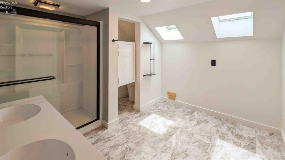 27 Oakwood Avenue, Huron, 44839, 3 Bedrooms Bedrooms, ,3 BathroomsBathrooms,Residential,For Sale,Oakwood,20261974