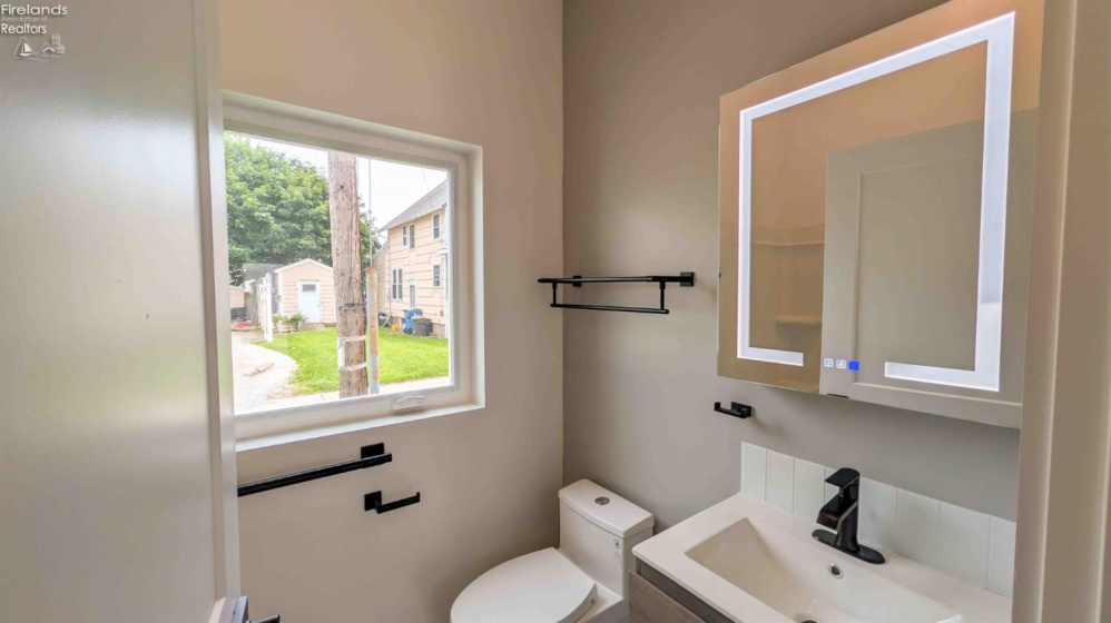 27 Oakwood Avenue, Huron, 44839, 3 Bedrooms Bedrooms, ,3 BathroomsBathrooms,Residential,For Sale,Oakwood,20261974